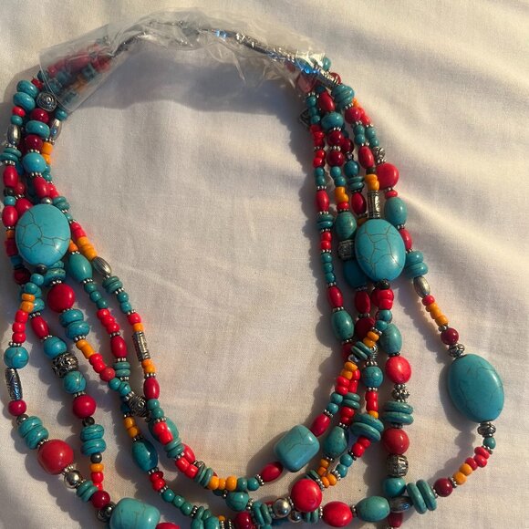 Gorgeous bead necklace - Picture 2 of 4